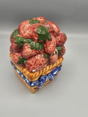 Vintage Ceramic Strawberry Basket salt and pepper shakers